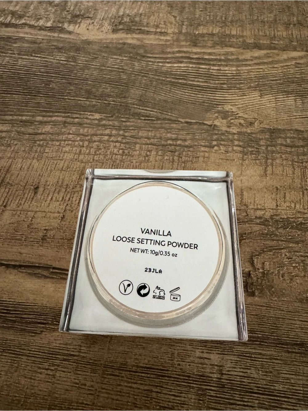 Eloise Flawless Loose Setting Powder in Color Vanilla
